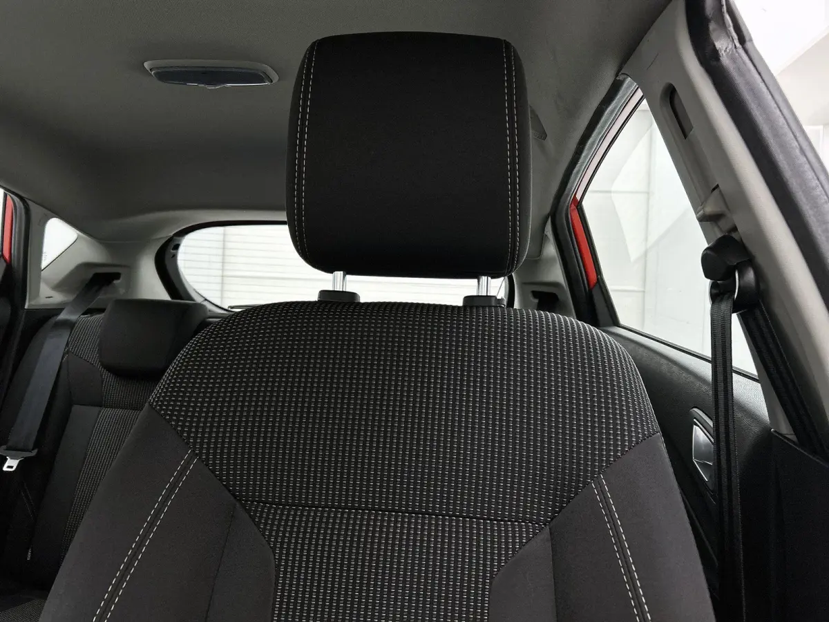 1.0 EcoBoost Titanium | Airco | Parkeersensoren |