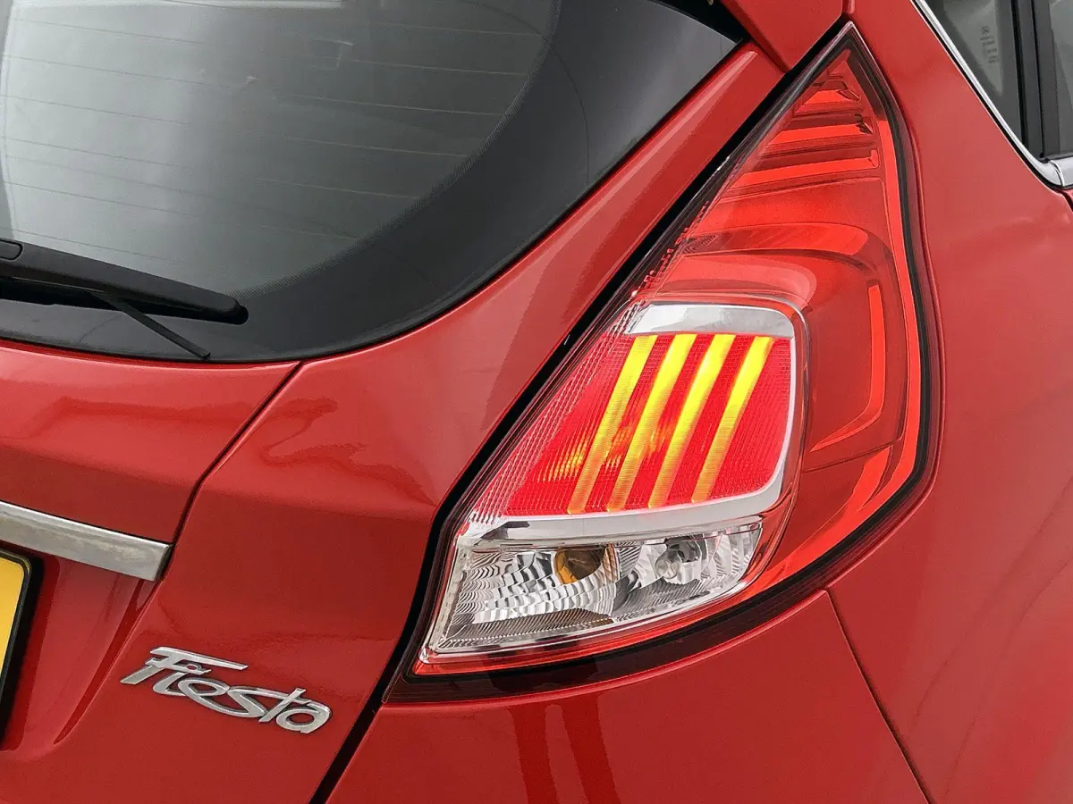 1.0 EcoBoost Titanium | Airco | Parkeersensoren |