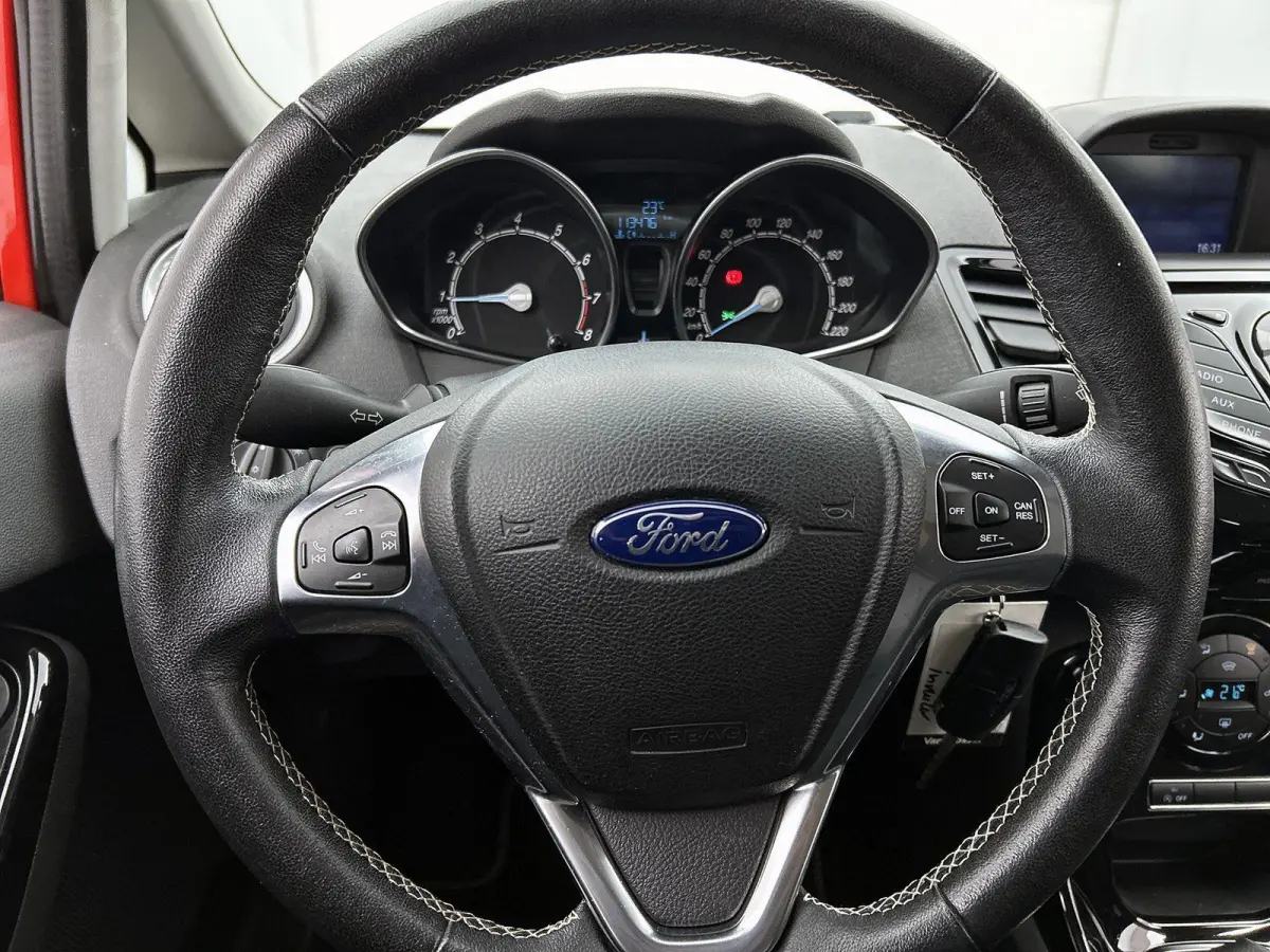 1.0 EcoBoost Titanium | Airco | Parkeersensoren |