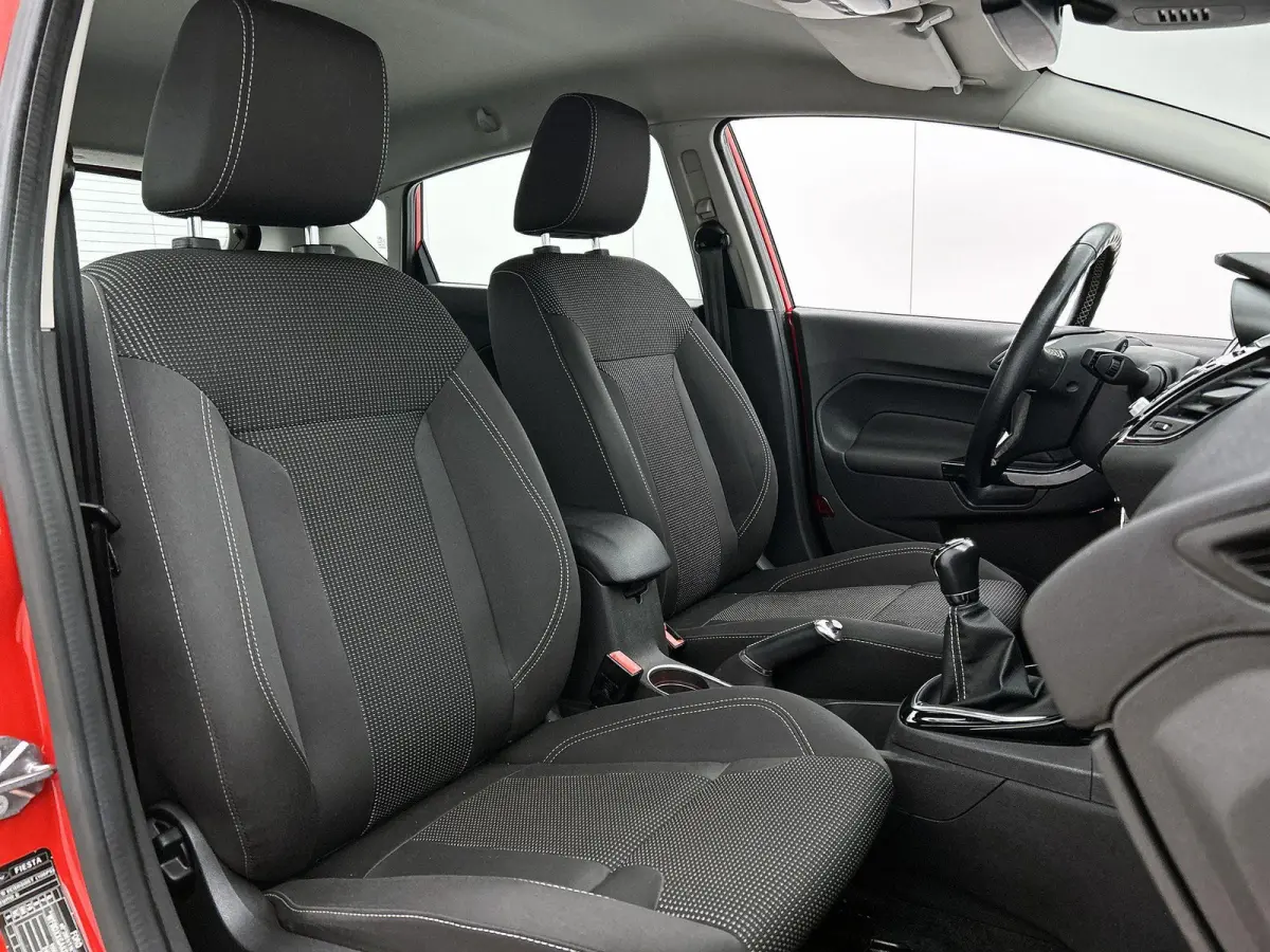 1.0 EcoBoost Titanium | Airco | Parkeersensoren |