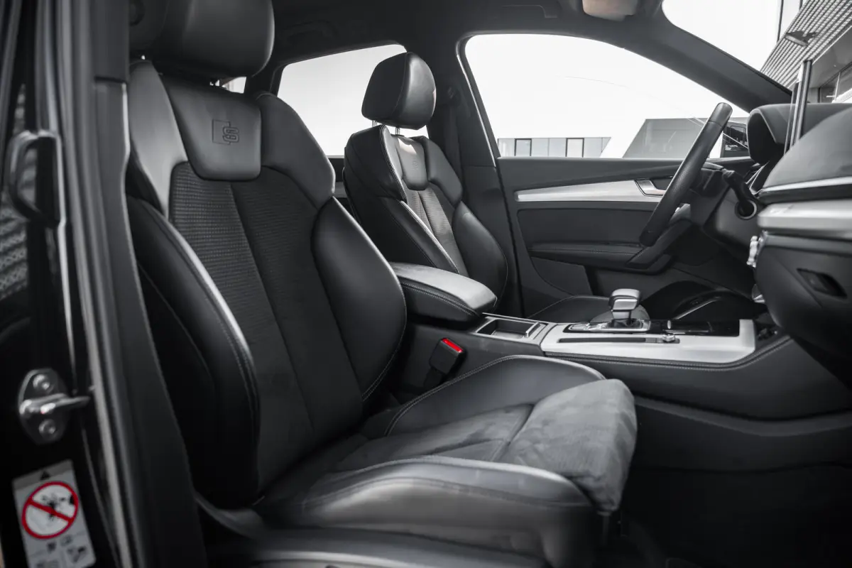 55 TFSI e S edition Competition l S-Line in & Ext. l Elektr. Stoel l Stoelverwarming l Camera l Adapt. Cr Control l Leder/Alcantara l Elekt. Klep l