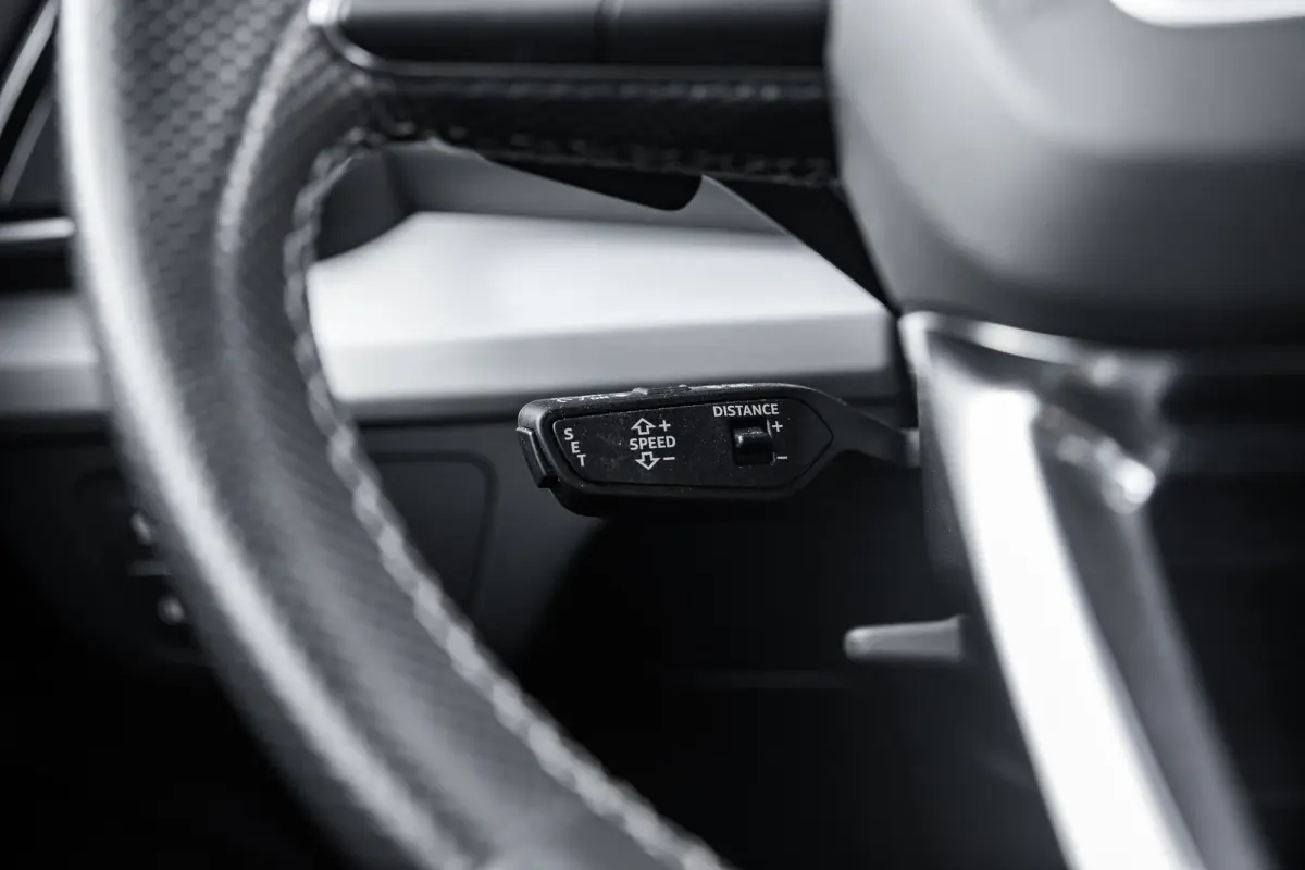 55 TFSI e S edition Competition l S-Line in & Ext. l Elektr. Stoel l Stoelverwarming l Camera l Adapt. Cr Control l Leder/Alcantara l Elekt. Klep l