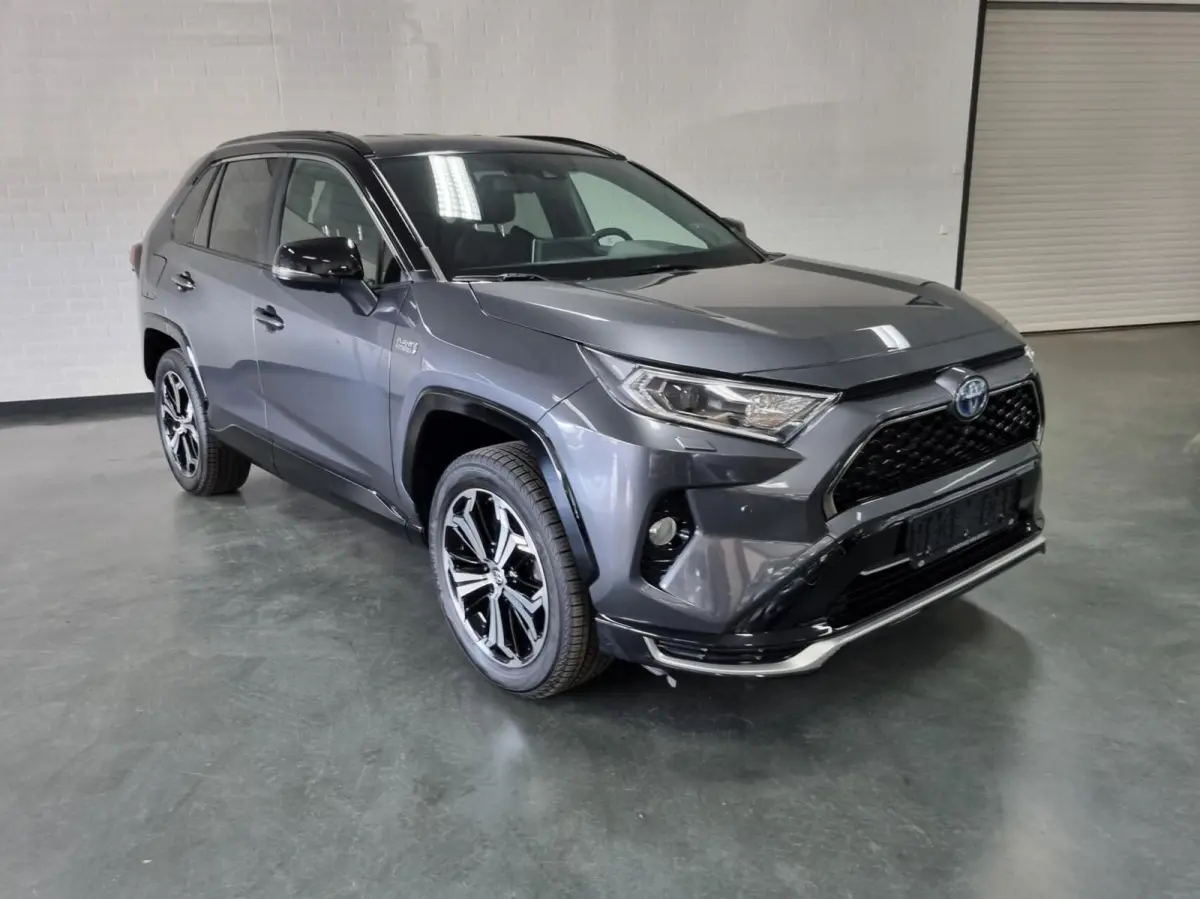 2.5 Plug-in Hybrid AWD Bi-Tone Plus / JBL / HUD / BSM