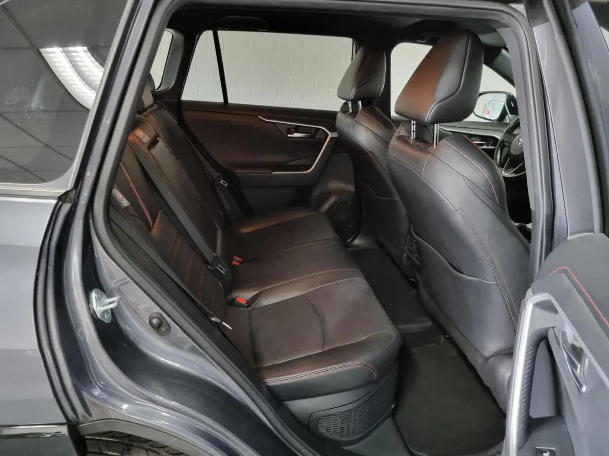 2.5 Plug-in Hybrid AWD Bi-Tone Plus / JBL / HUD / BSM