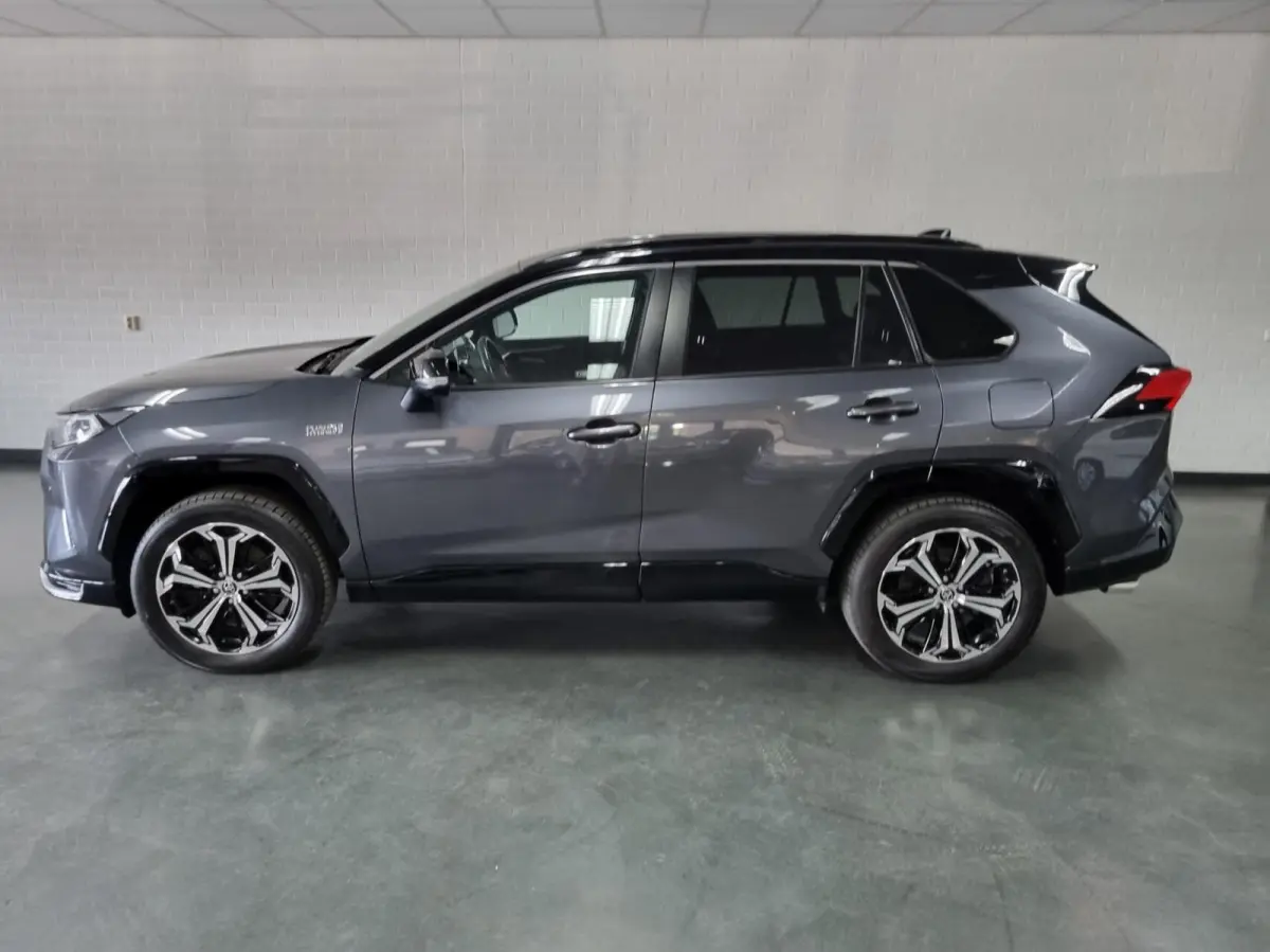 2.5 Plug-in Hybrid AWD Bi-Tone Plus / JBL / HUD / BSM