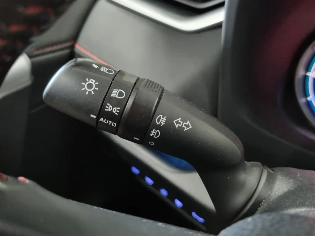 2.5 Plug-in Hybrid AWD Bi-Tone Plus / JBL / HUD / BSM