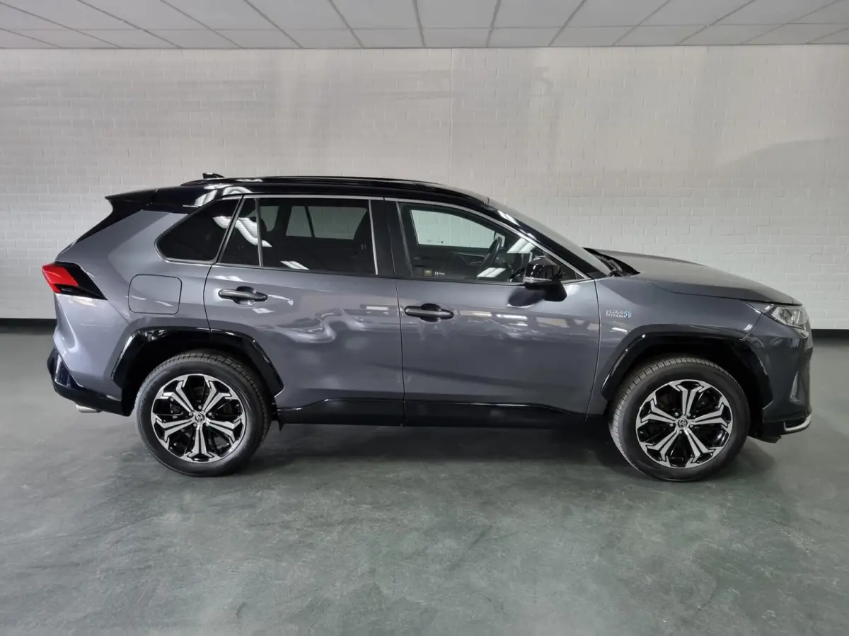 2.5 Plug-in Hybrid AWD Bi-Tone Plus / JBL / HUD / BSM