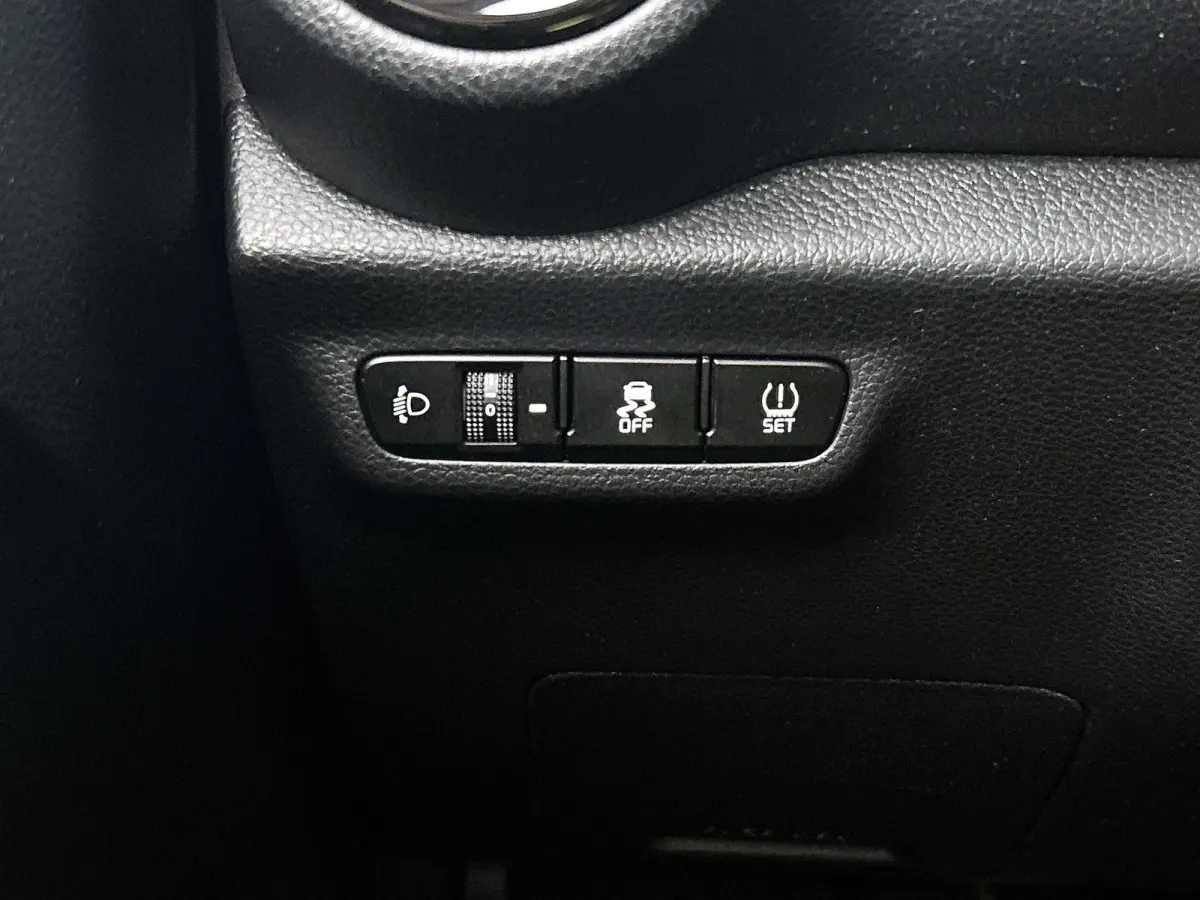 1.0 DPi DynamicLine | Apple Carplay / Android Auto | Achteruitrijcamera | Airco |