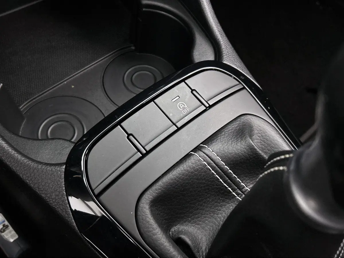 1.0 DPi DynamicLine | Apple Carplay / Android Auto | Achteruitrijcamera | Airco |
