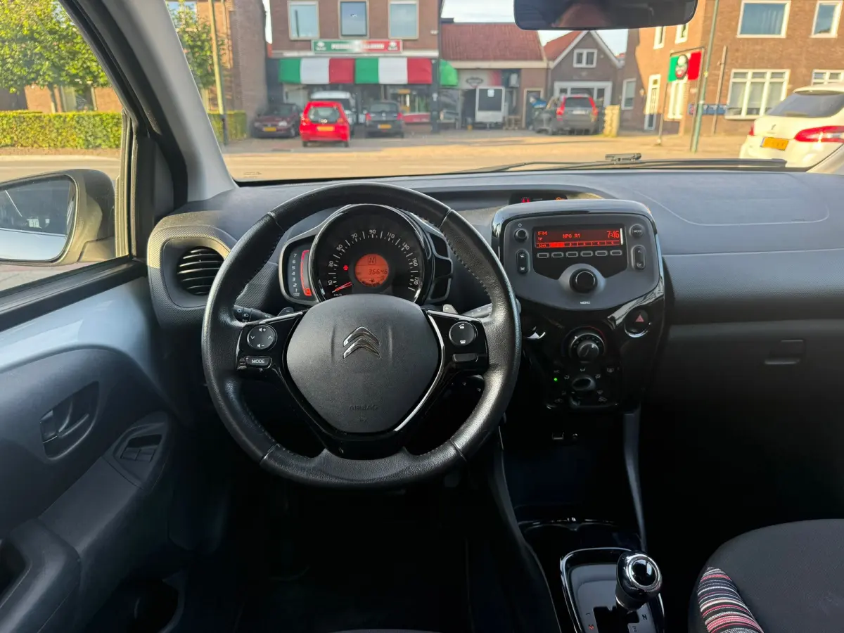 1.0 VTi Feel, Airco,Stuurbekrachtiging,Extra getint glas,Elektr.ramen en spiegels