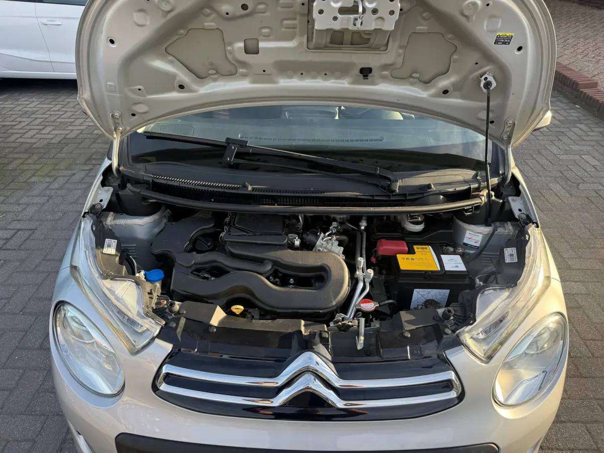 1.0 VTi Feel, Airco,Stuurbekrachtiging,Extra getint glas,Elektr.ramen en spiegels