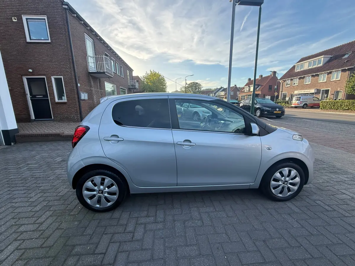 1.0 VTi Feel, Airco,Stuurbekrachtiging,Extra getint glas,Elektr.ramen en spiegels