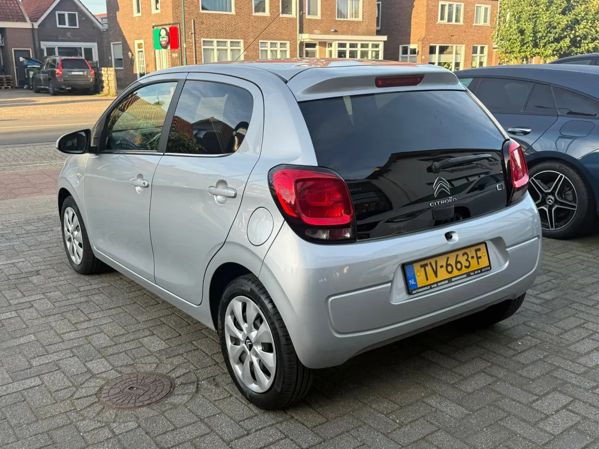 1.0 VTi Feel, Airco,Stuurbekrachtiging,Extra getint glas,Elektr.ramen en spiegels