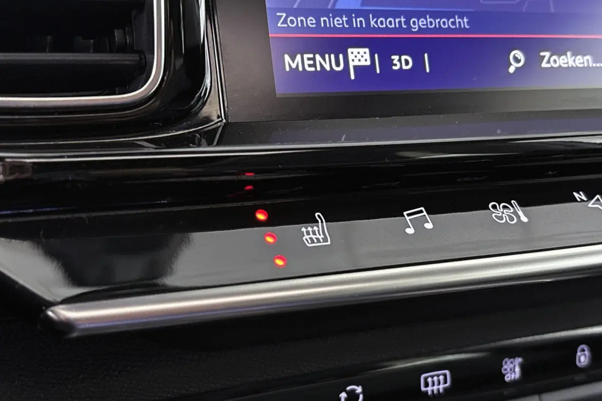 1.2 PureTech Business Plus Automaat Pano Stoelverwarming Trekhaak