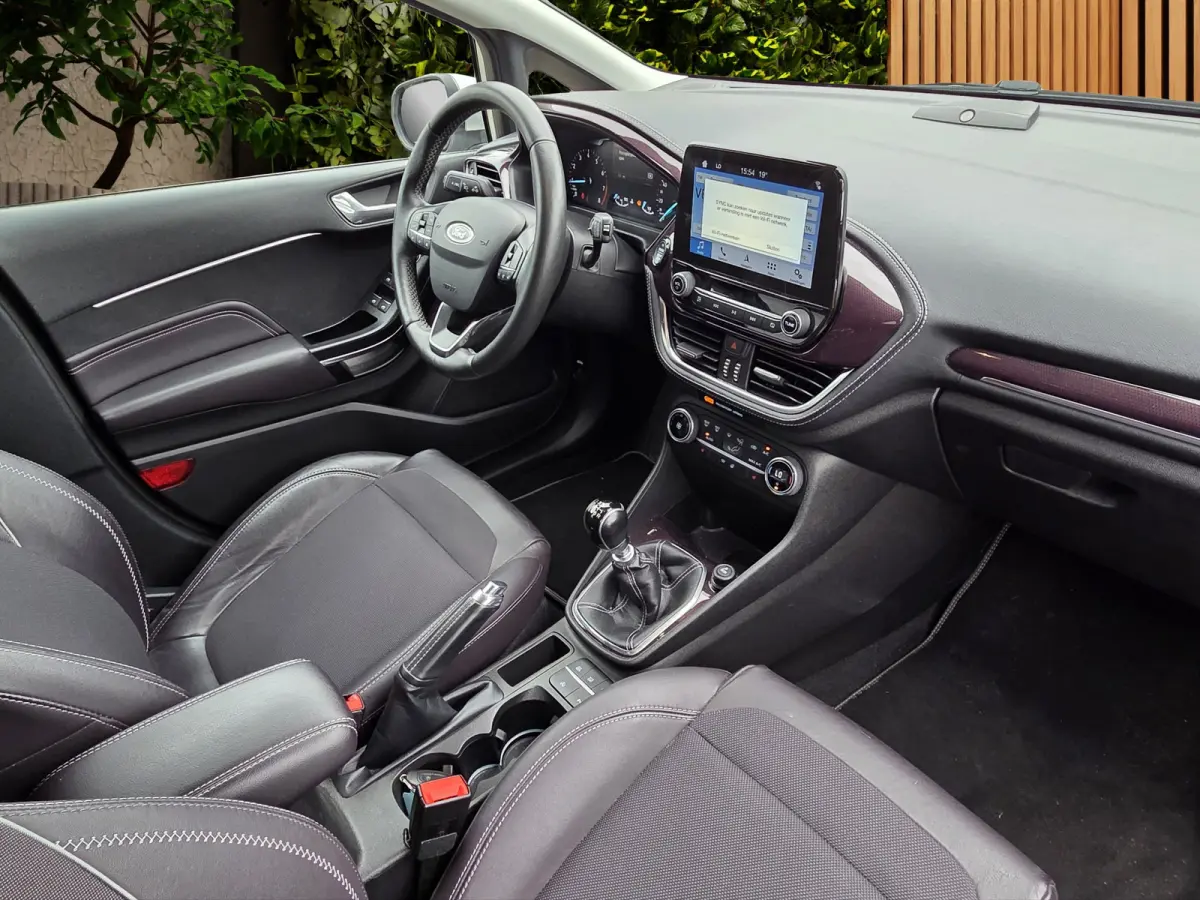 Vignale Keyless | Carplay | Adaptieve cruise | Camera | Stuur- stoelverw. | Half Leder | 17"