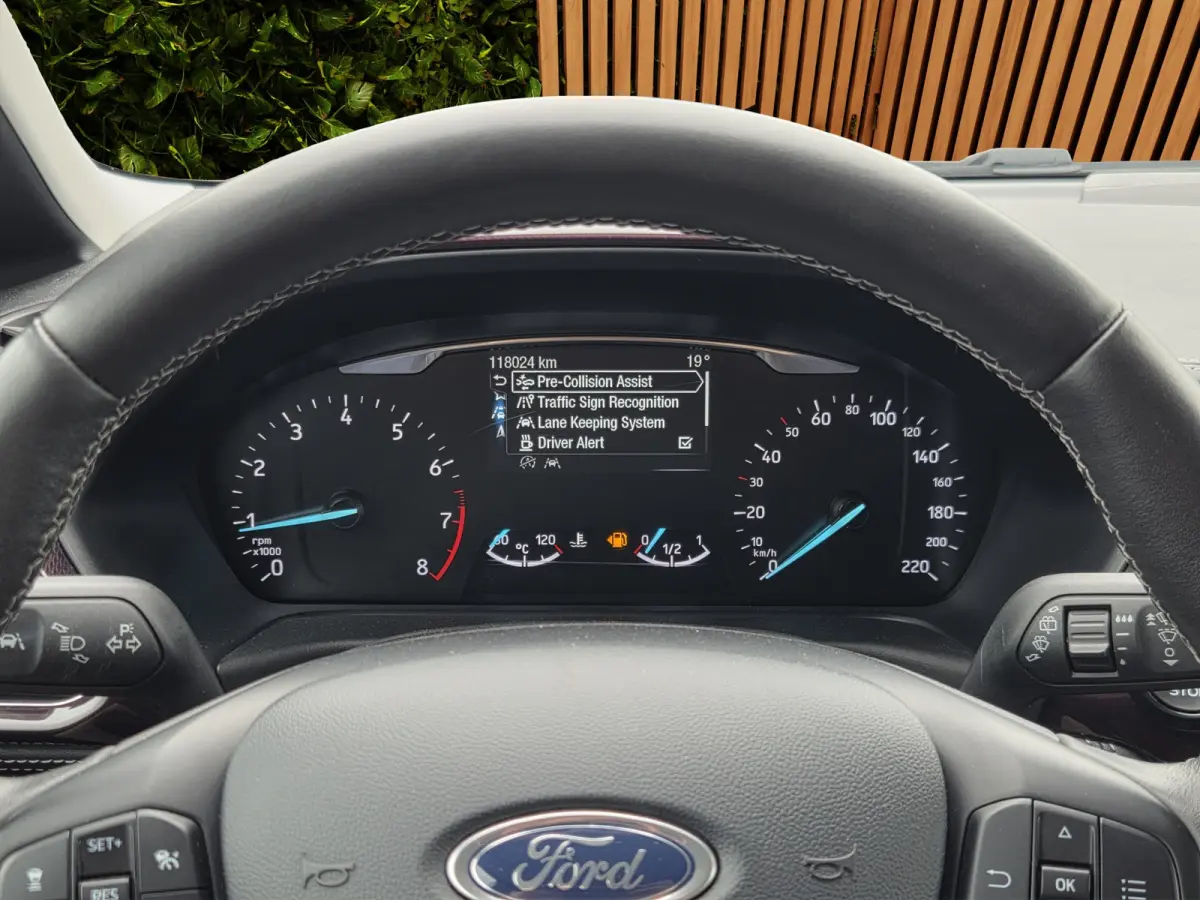Vignale Keyless | Carplay | Adaptieve cruise | Camera | Stuur- stoelverw. | Half Leder | 17"