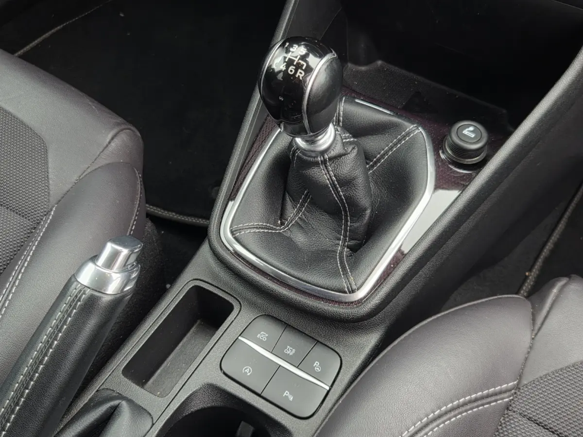 Vignale Keyless | Carplay | Adaptieve cruise | Camera | Stuur- stoelverw. | Half Leder | 17"