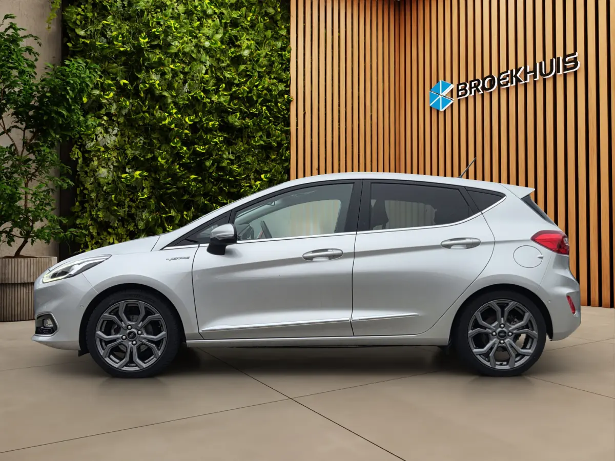 Vignale Keyless | Carplay | Adaptieve cruise | Camera | Stuur- stoelverw. | Half Leder | 17"