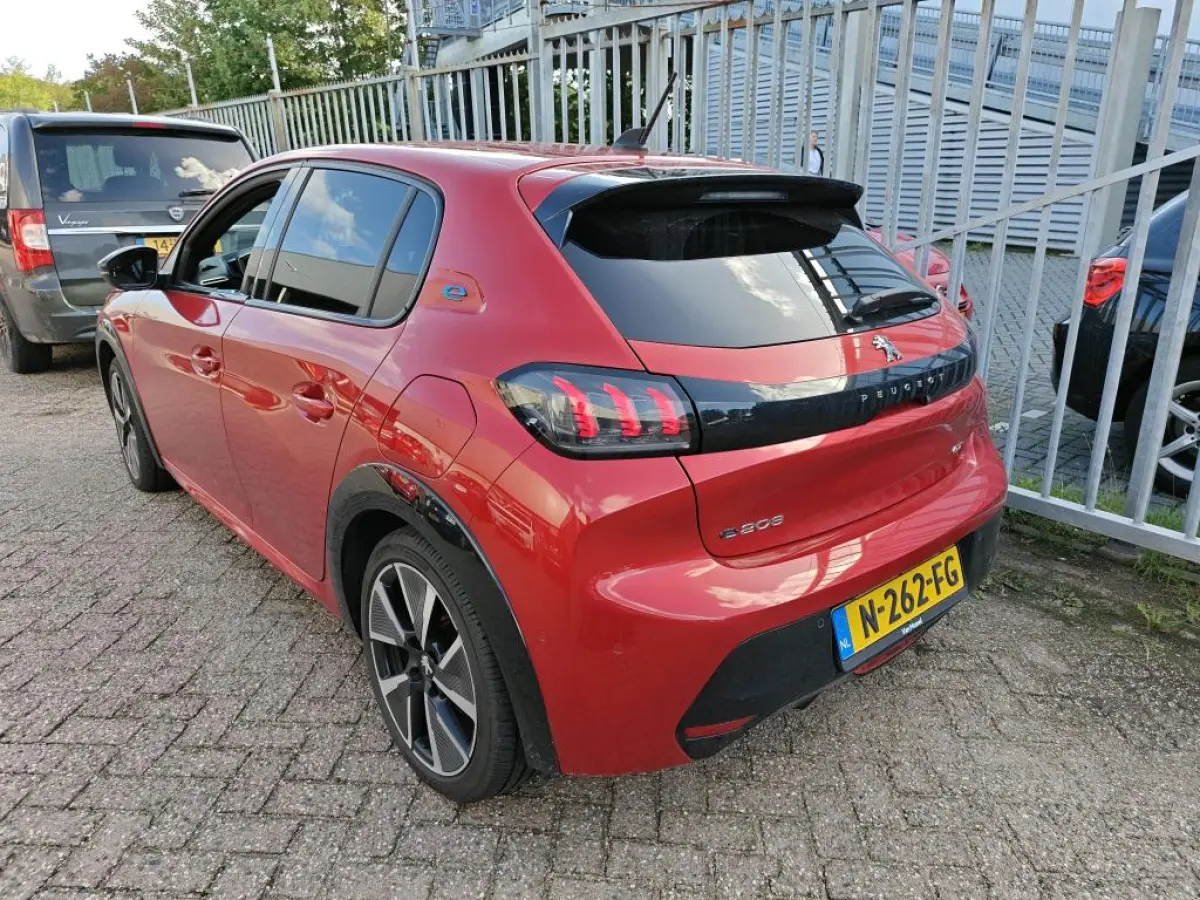 EV GT 350 50 kWh | Fase 3 laden | Navigatie | Camera | NL auto | 1e Eigenaar | 60.000km | Full LED |