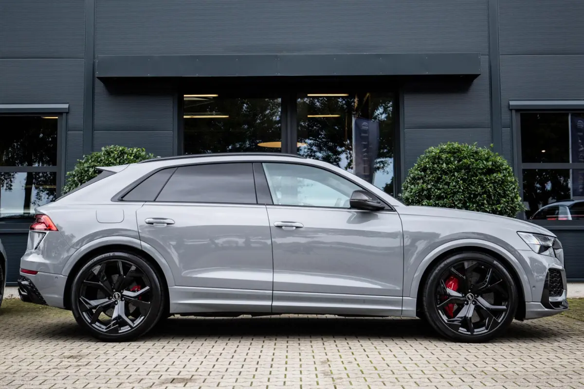 RSQ8 4.0 TFSI 600pk, B&O High-End, Full-options