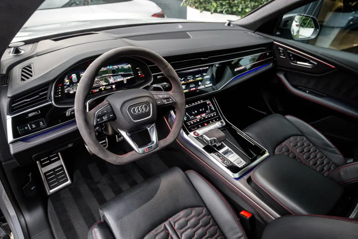 RSQ8 4.0 TFSI 600pk, B&O High-End, Full-options