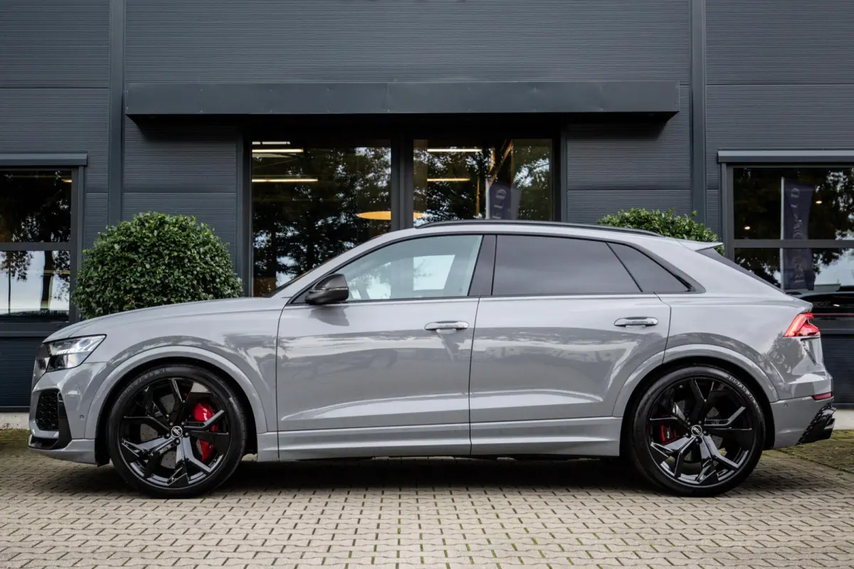RSQ8 4.0 TFSI 600pk, B&O High-End, Full-options