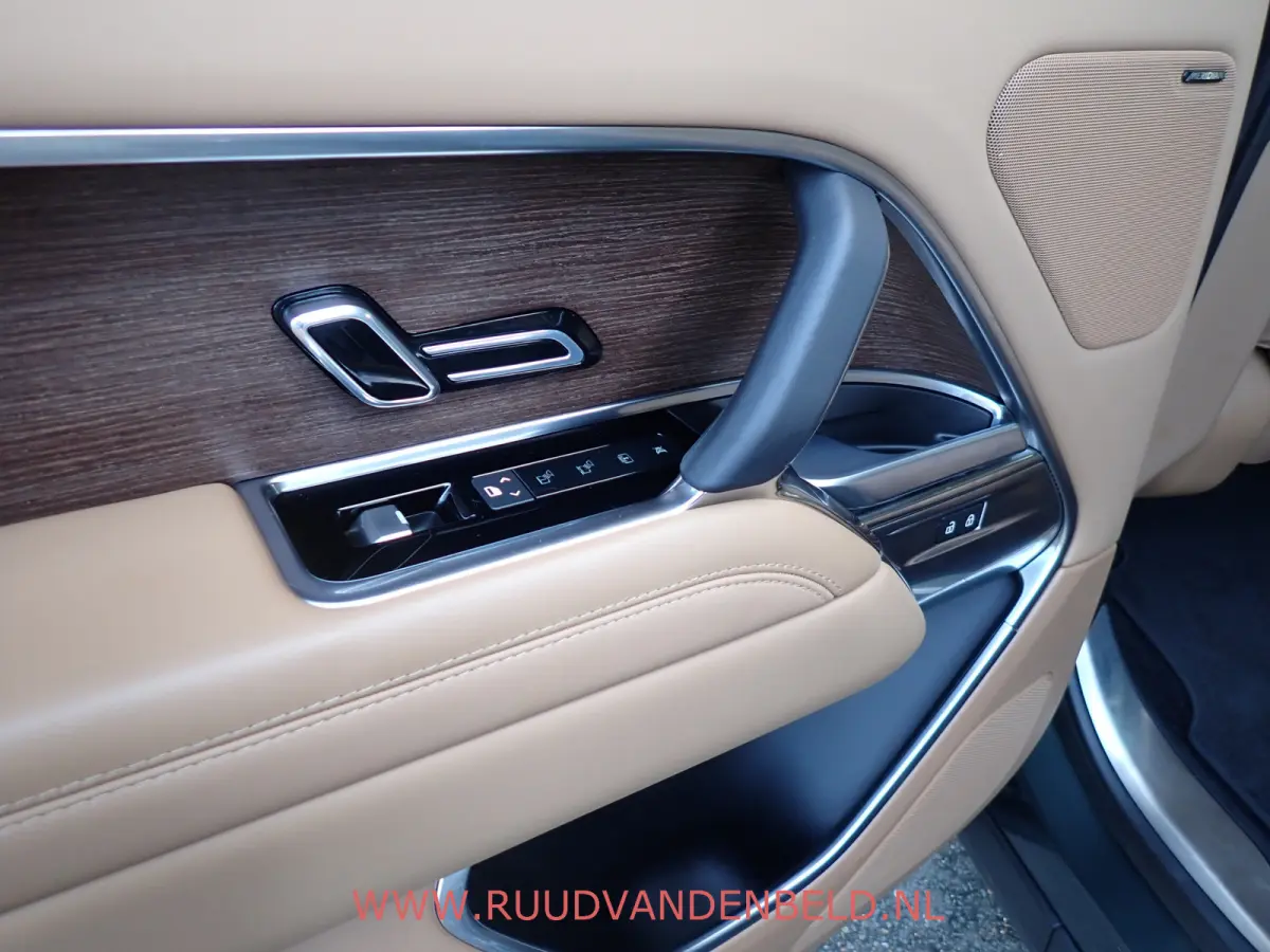 3.0 P440e HSE PHEV !! FABRIEKSGARANTIE TOT 9/2028 !! / SOH 91% / 360* / HEAD-UP / PANO / ACC /