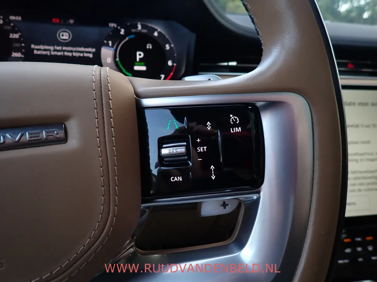 3.0 P440e HSE PHEV !! FABRIEKSGARANTIE TOT 9/2028 !! / SOH 91% / 360* / HEAD-UP / PANO / ACC /