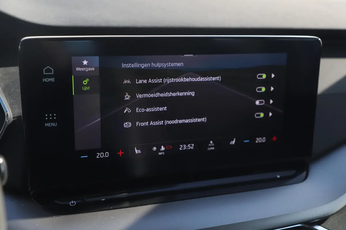 1.0 e-TSI Business Edition 110PK Automaat Navigatie Carplay Stoelverwarming Climate Cruise Elektrische Achterklep