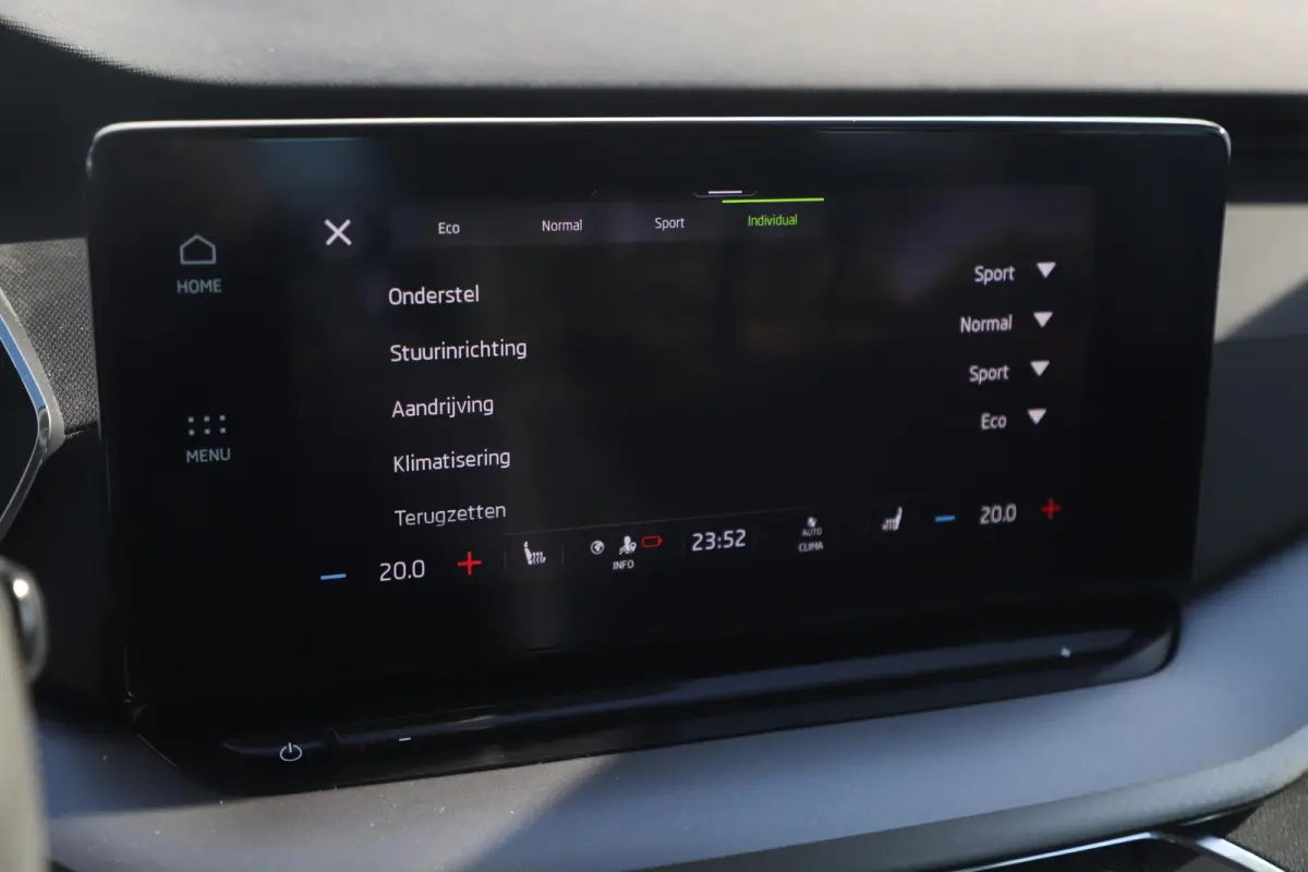1.0 e-TSI Business Edition 110PK Automaat Navigatie Carplay Stoelverwarming Climate Cruise Elektrische Achterklep
