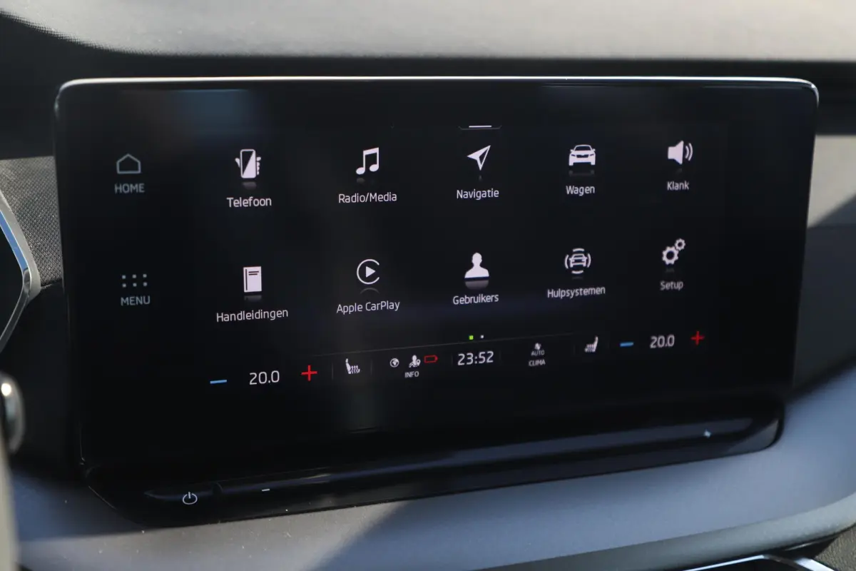 1.0 e-TSI Business Edition 110PK Automaat Navigatie Carplay Stoelverwarming Climate Cruise Elektrische Achterklep