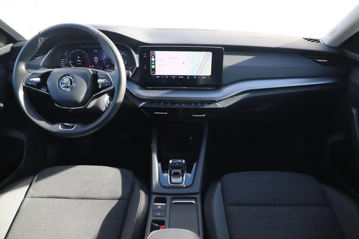 1.0 e-TSI Business Edition 110PK Automaat Navigatie Carplay Stoelverwarming Climate Cruise Elektrische Achterklep