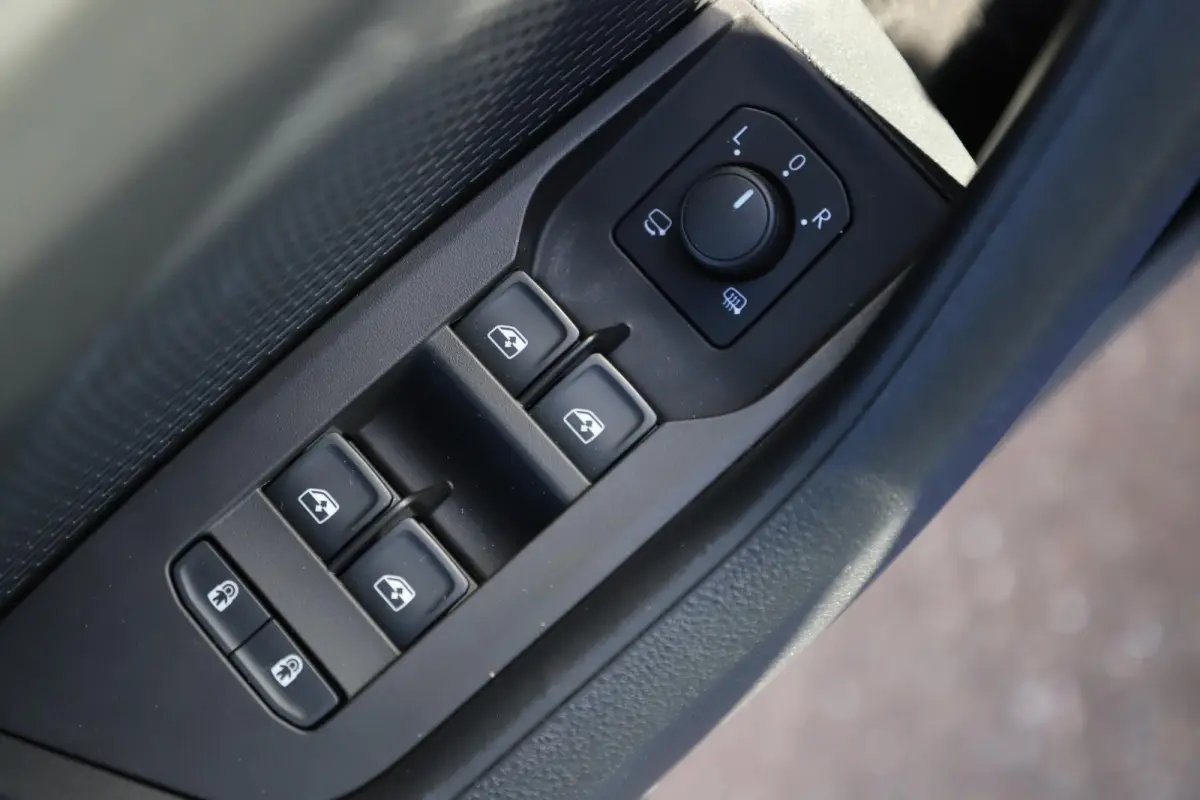 1.0 e-TSI Business Edition 110PK Automaat Navigatie Carplay Stoelverwarming Climate Cruise Elektrische Achterklep