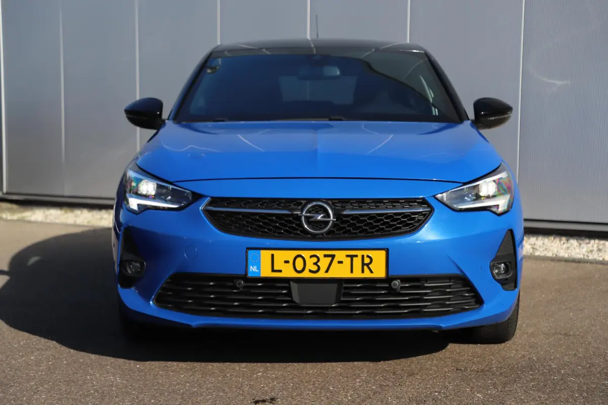1.2 Ultimate 131PK Automaat Half Leder Stoelverwarming Navigatie Achteruitrijcamera LMV Climate Cruise Control