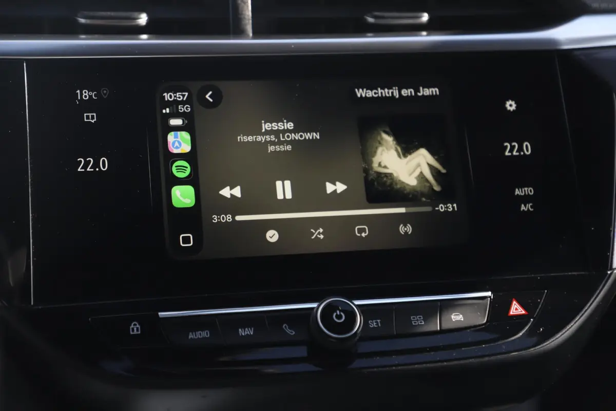 1.2 Ultimate 131PK Automaat Half Leder Stoelverwarming Navigatie Achteruitrijcamera LMV Climate Cruise Control