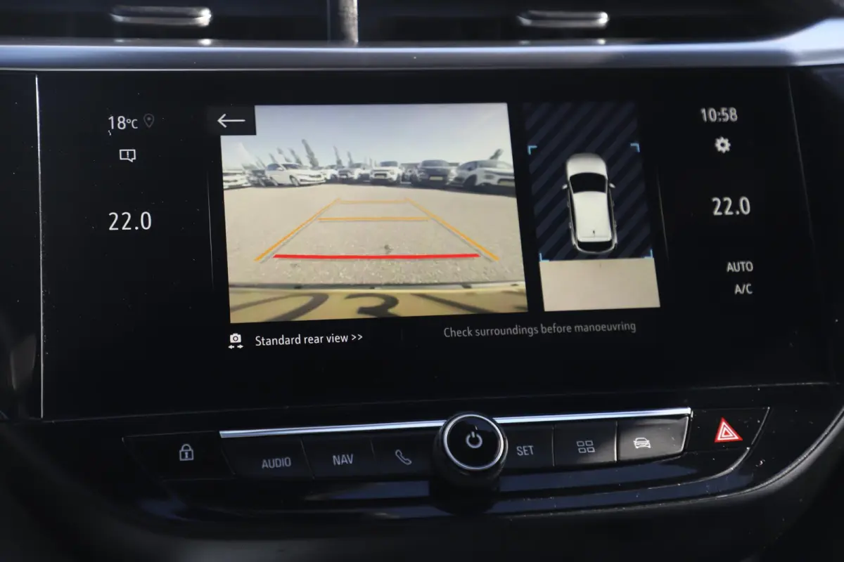 1.2 Ultimate 131PK Automaat Half Leder Stoelverwarming Navigatie Achteruitrijcamera LMV Climate Cruise Control
