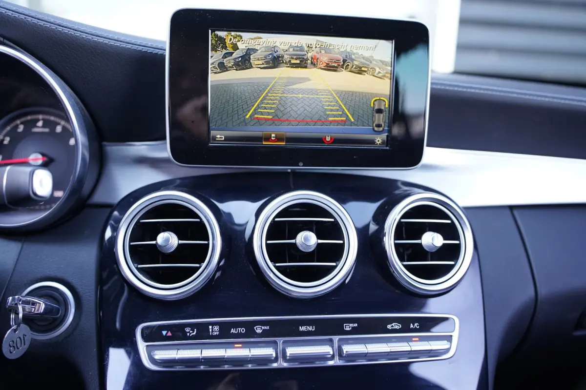 180 AMG DCT Navi Leder Cruise Cam Pdc Burmester