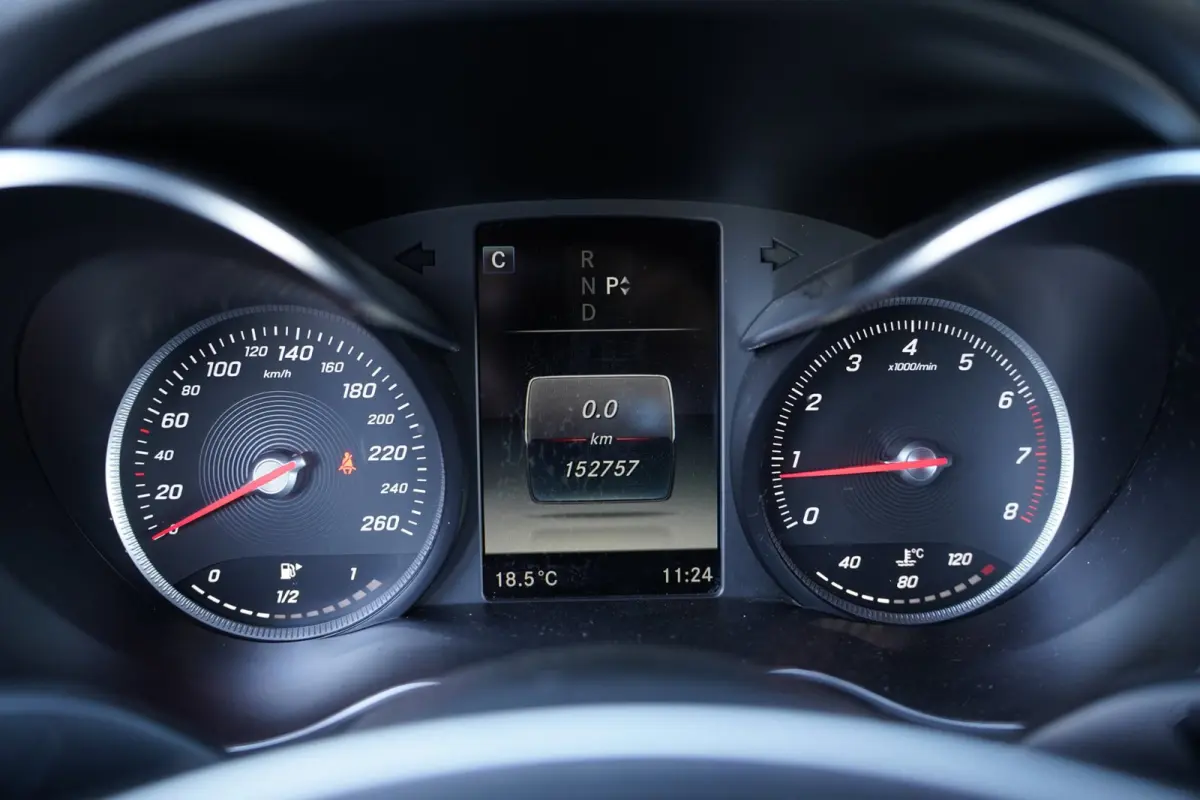 180 AMG DCT Navi Leder Cruise Cam Pdc Burmester