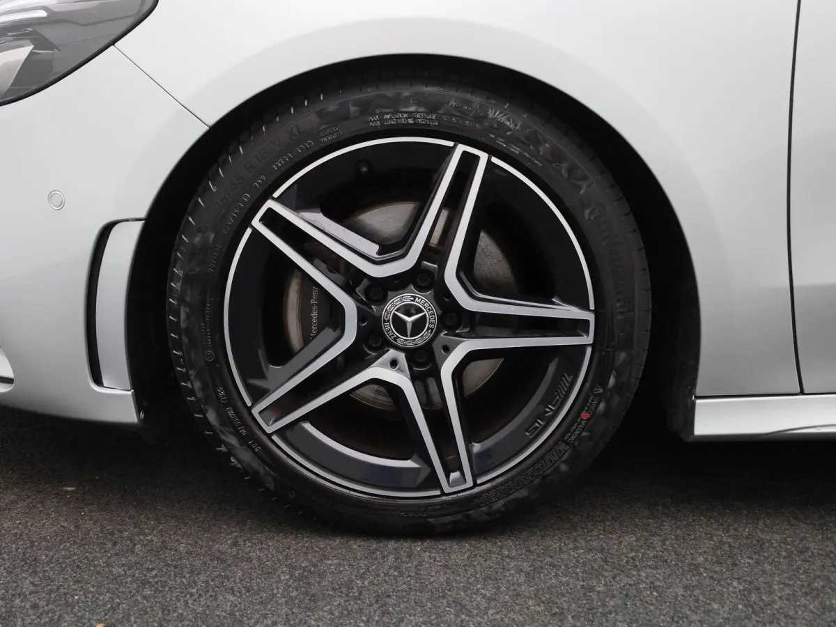 180 Business Solution AMG | Wordt Verwacht | Automaat | Apple Carplay / Android Auto | Panoramadak | Achteruitrijcamera | Parkeersensoren | Stoelverwarming |
