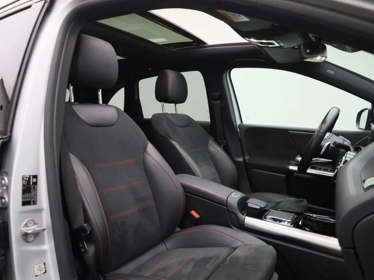 180 Business Solution AMG | Wordt Verwacht | Automaat | Apple Carplay / Android Auto | Panoramadak | Achteruitrijcamera | Parkeersensoren | Stoelverwarming |