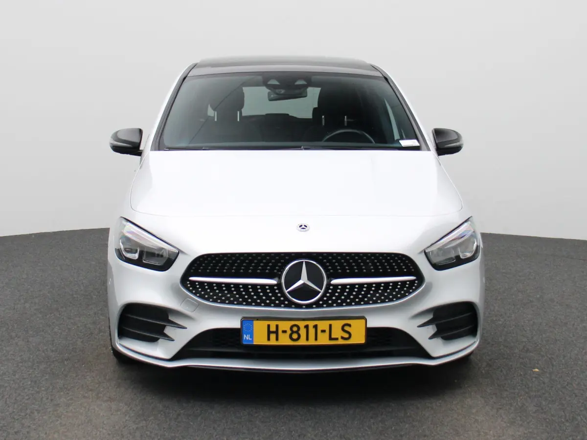 180 Business Solution AMG | Wordt Verwacht | Automaat | Apple Carplay / Android Auto | Panoramadak | Achteruitrijcamera | Parkeersensoren | Stoelverwarming |