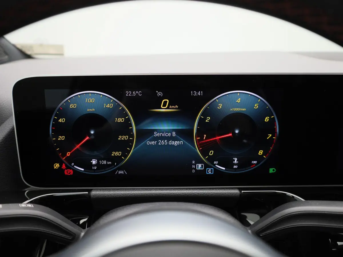 180 Business Solution AMG | Wordt Verwacht | Automaat | Apple Carplay / Android Auto | Panoramadak | Achteruitrijcamera | Parkeersensoren | Stoelverwarming |