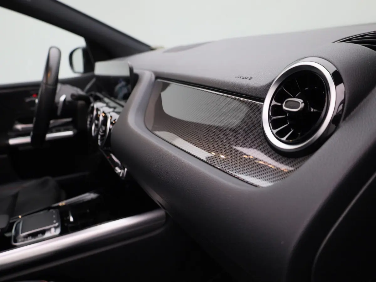 180 Business Solution AMG | Wordt Verwacht | Automaat | Apple Carplay / Android Auto | Panoramadak | Achteruitrijcamera | Parkeersensoren | Stoelverwarming |