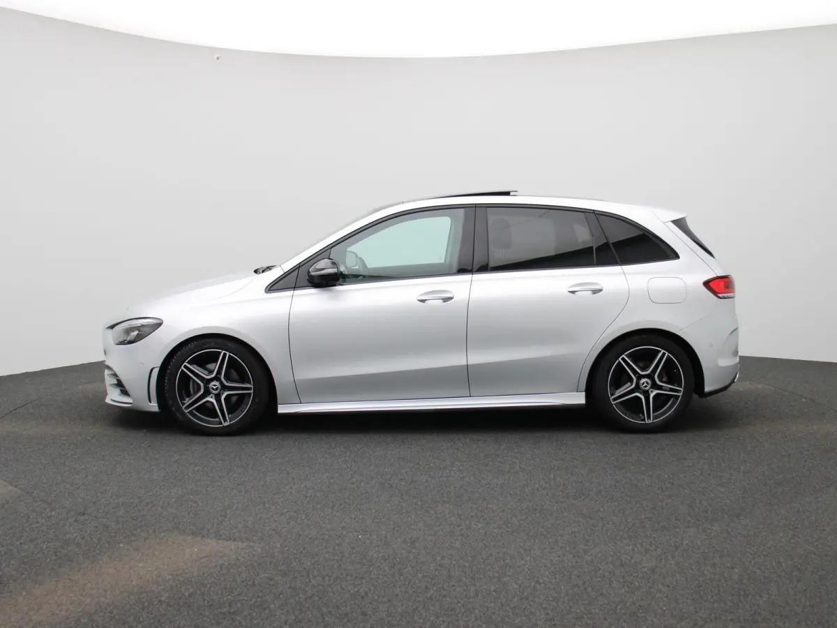 180 Business Solution AMG | Wordt Verwacht | Automaat | Apple Carplay / Android Auto | Panoramadak | Achteruitrijcamera | Parkeersensoren | Stoelverwarming |