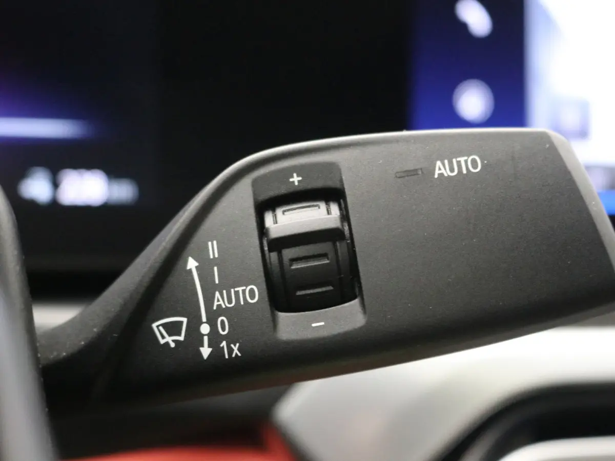 M50 High Executive 84 kWh / AWD / 544PK / 450 km WLTP / Warmtepomp / 3 Fase laden / M-Performance pakket / Harman Kardon / Full Option / Historie aanwezig /