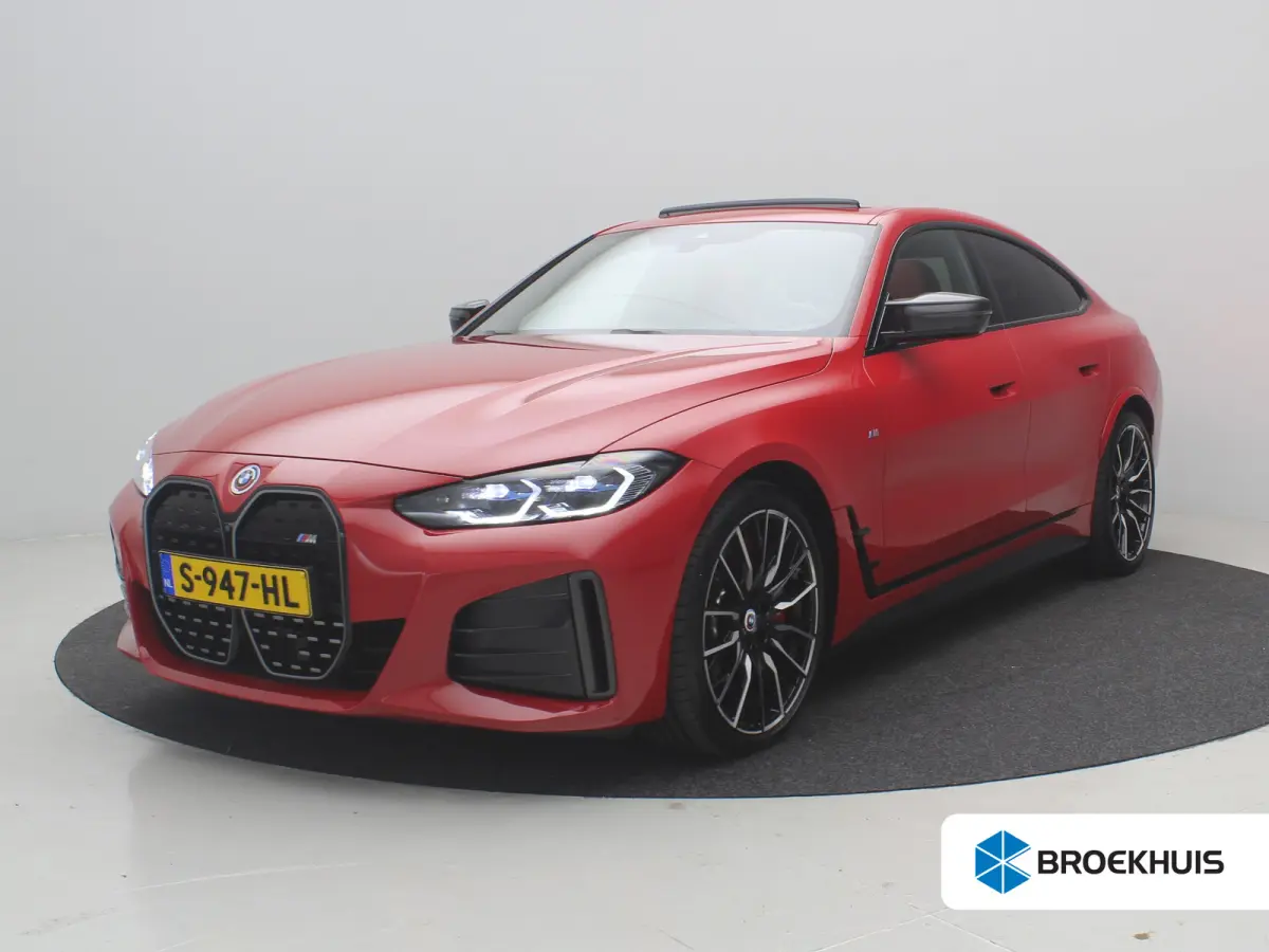 M50 High Executive 84 kWh / AWD / 544PK / 450 km WLTP / Warmtepomp / 3 Fase laden / M-Performance pakket / Harman Kardon / Full Option / Historie aanwezig /