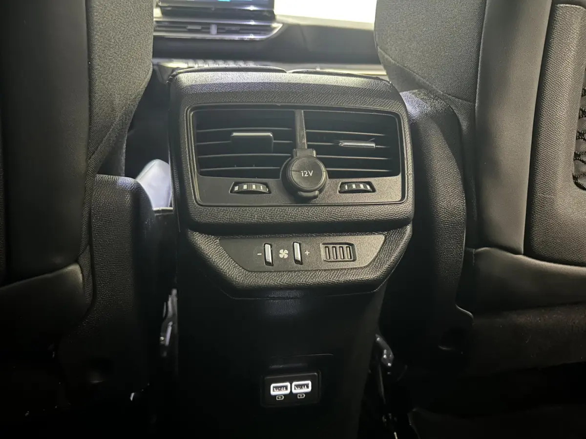 1.2 PureTech Blue Lease Allure | Camera | Cruise Control | 7-Zits | Navigatie | Apple Carplay/Android Auto