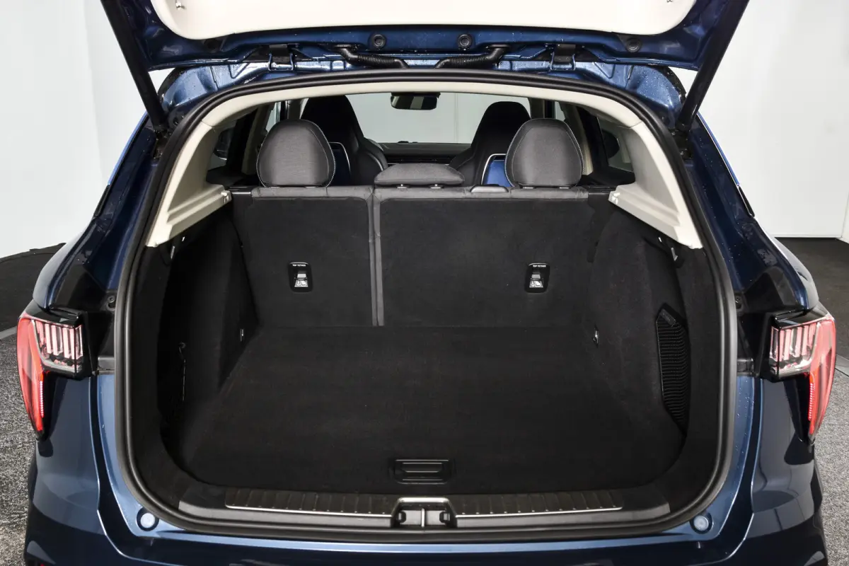 1.5 PHEV 261PK MY22 | 360 Camera | 7 .4 kWh Boordlader | S/K-panodak | Adapt. Cruise | Memory | Elek. klep | LM 20" | 2911