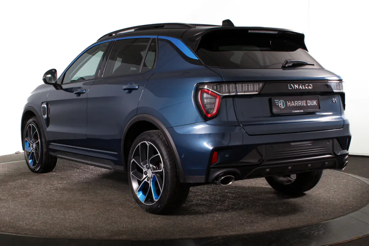 1.5 PHEV 261PK MY22 | 360 Camera | 7 .4 kWh Boordlader | S/K-panodak | Adapt. Cruise | Memory | Elek. klep | LM 20" | 2911
