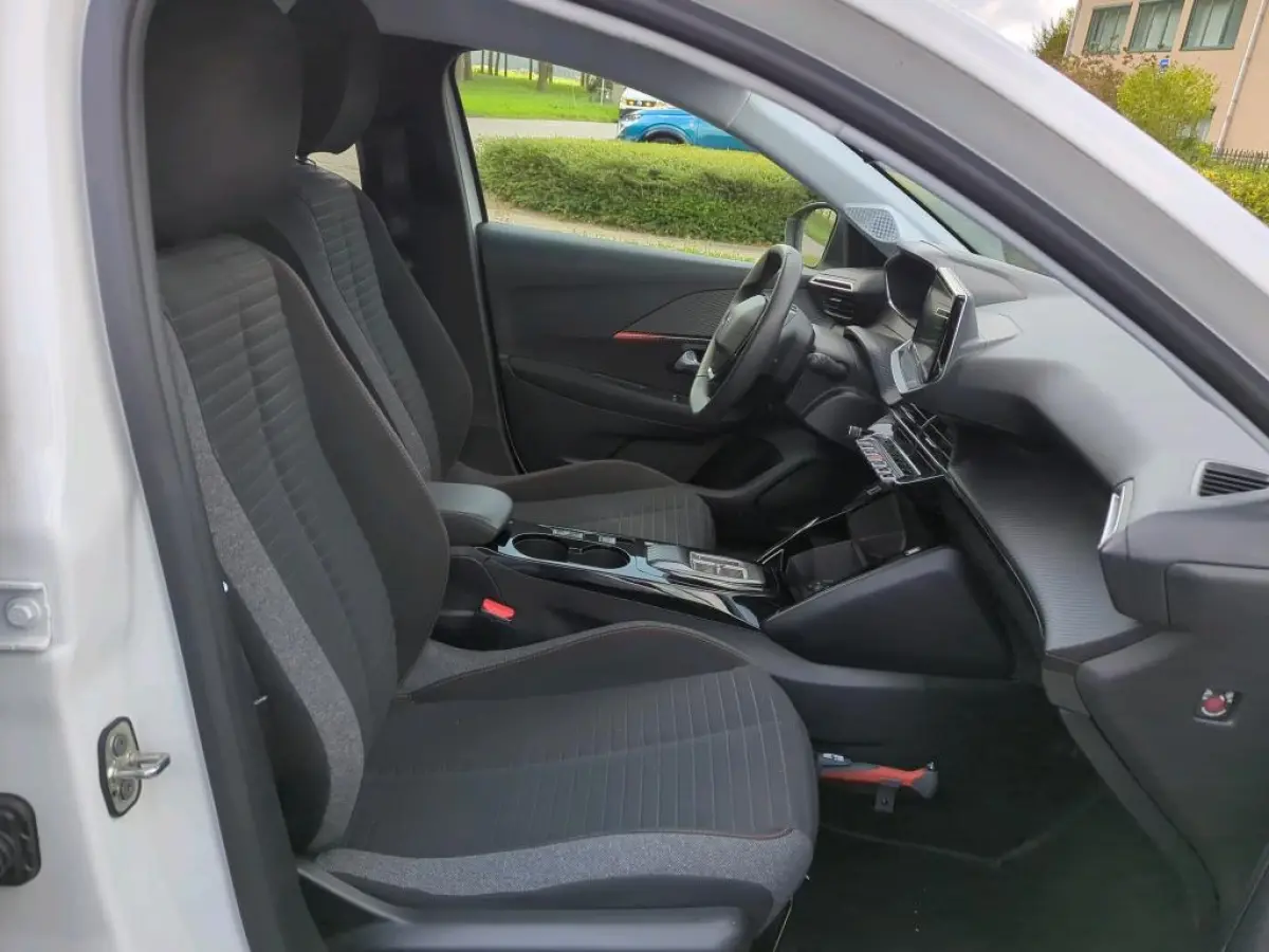 EV Active 50 kWh | Fase 3 laden | Navi by app | Apple carplay | Bluetooth | 1e Eigenaar | NL auto |